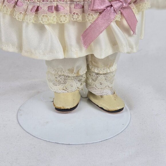 Vintage Petite Porcelains by Barbara Lee Limited Edition "Gabriella" - Picture 4 of 13